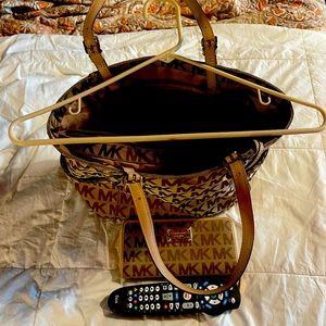 Used Michael Kors purse and wallet